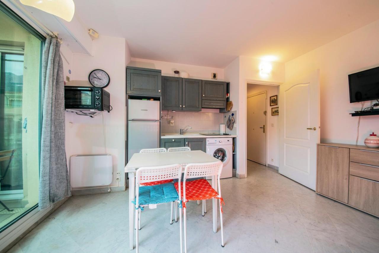 Victoria Apartment