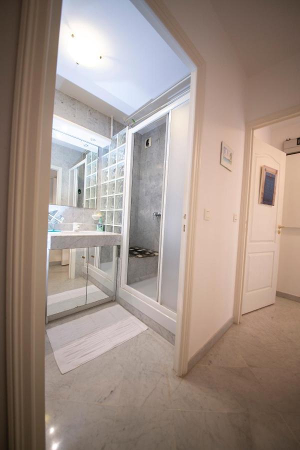 Victoria Apartment *
